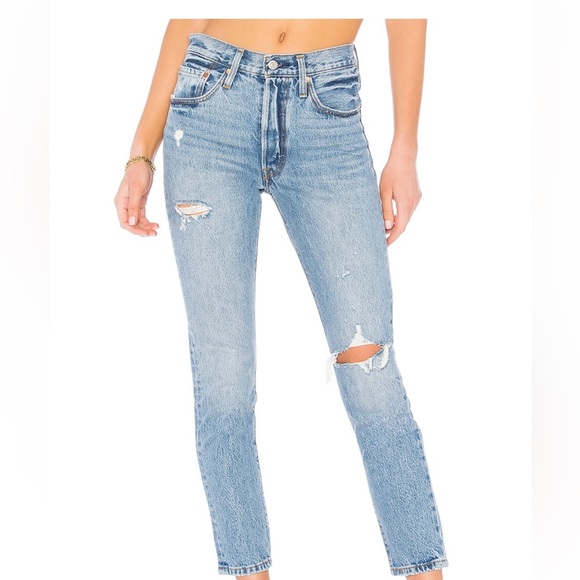 Levi’s - Picture 2 of 3